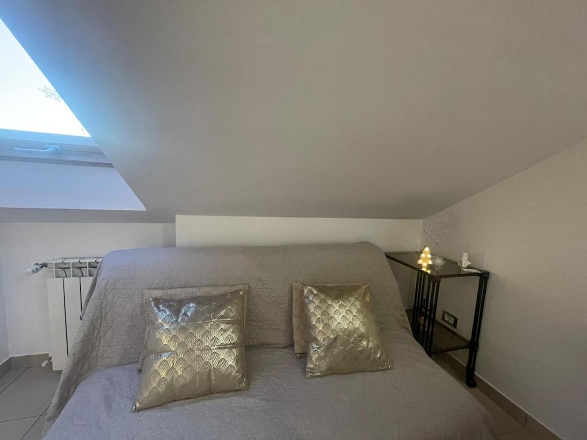 Sabrina Maison Chic Dolce Nido Sul Mare San Bartolomeo Al Mare Eksteriør billede