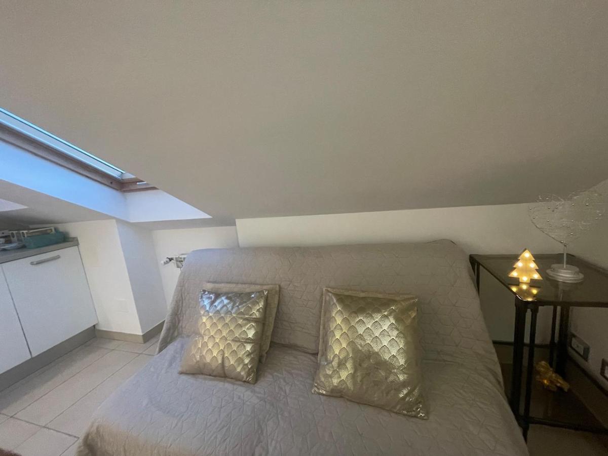 Sabrina Maison Chic Dolce Nido Sul Mare San Bartolomeo Al Mare Eksteriør billede